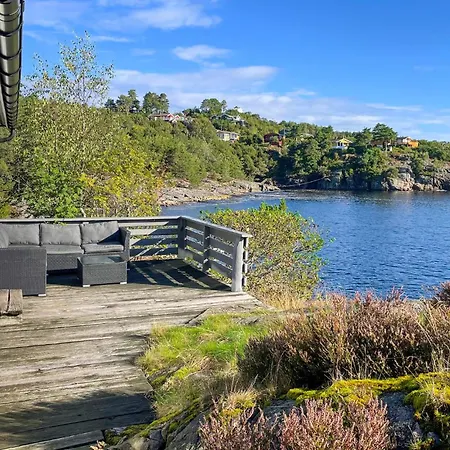Feriehus Awesome In With House Sea View Kolbjornsvik